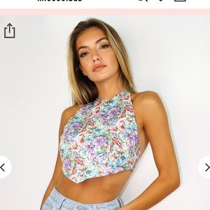New floral halterneck MISSGUIDED